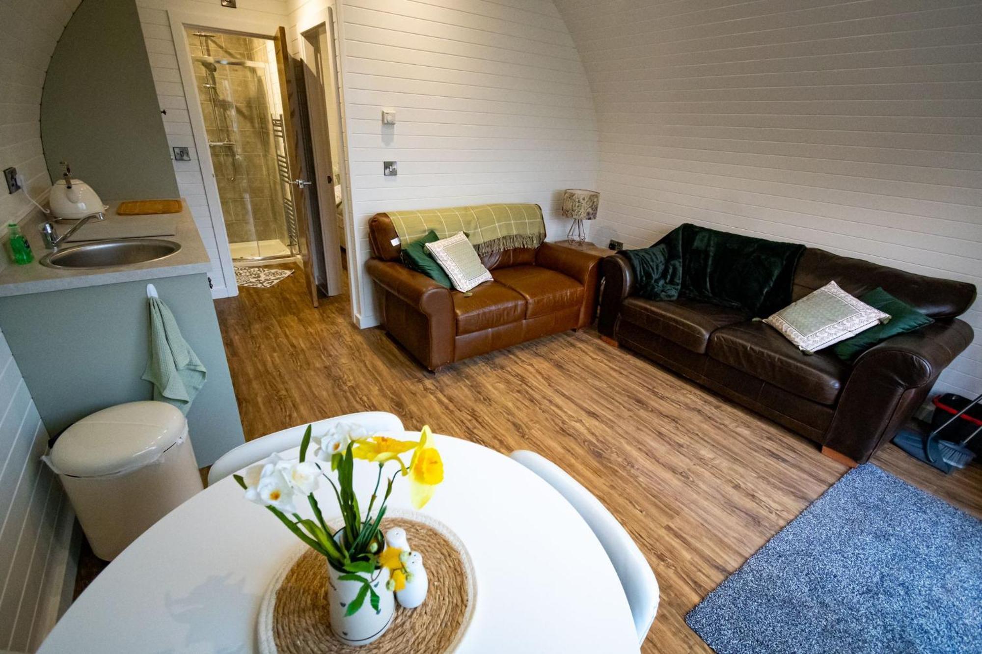 Beech Pod Cabin In Beautiful Surroundings Wrexham Dış mekan fotoğraf